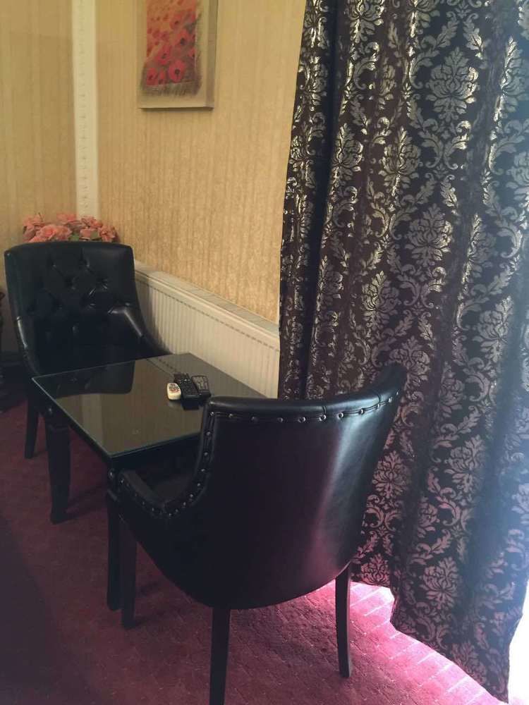 Hotel Adria Pristina Eksteriør billede