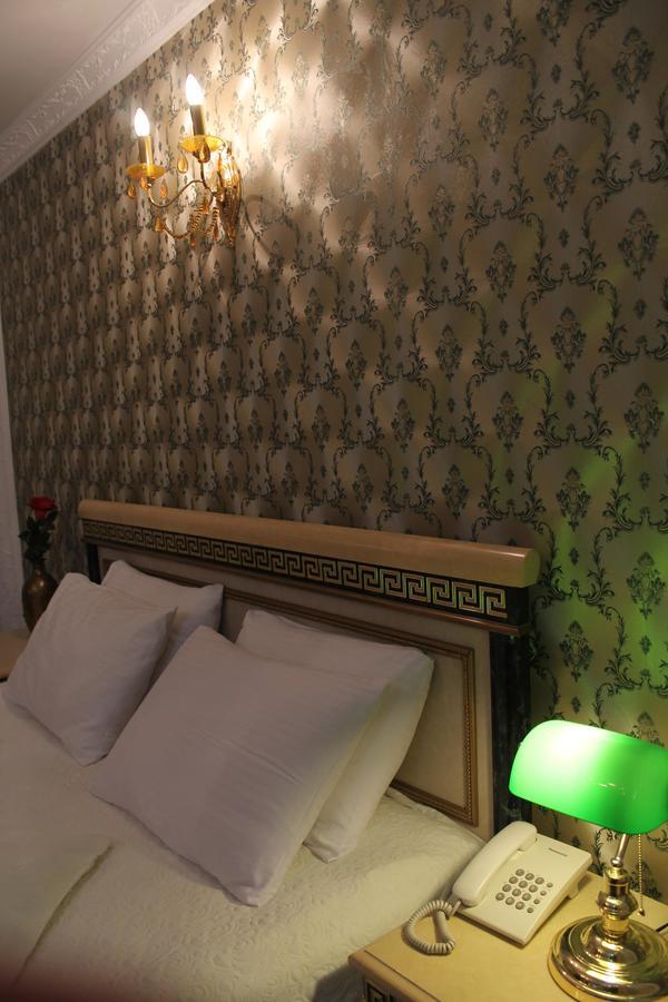 Hotel Adria Pristina Eksteriør billede
